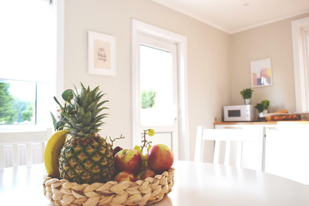 Charming Three Bed Home Near City Centre And Hospital Southampton Bagian luar foto