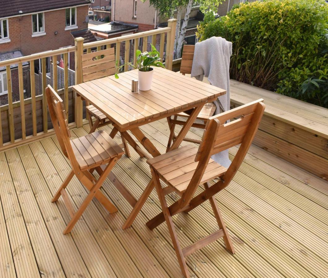 Charming Three Bed Home Near City Centre And Hospital Southampton Bagian luar foto